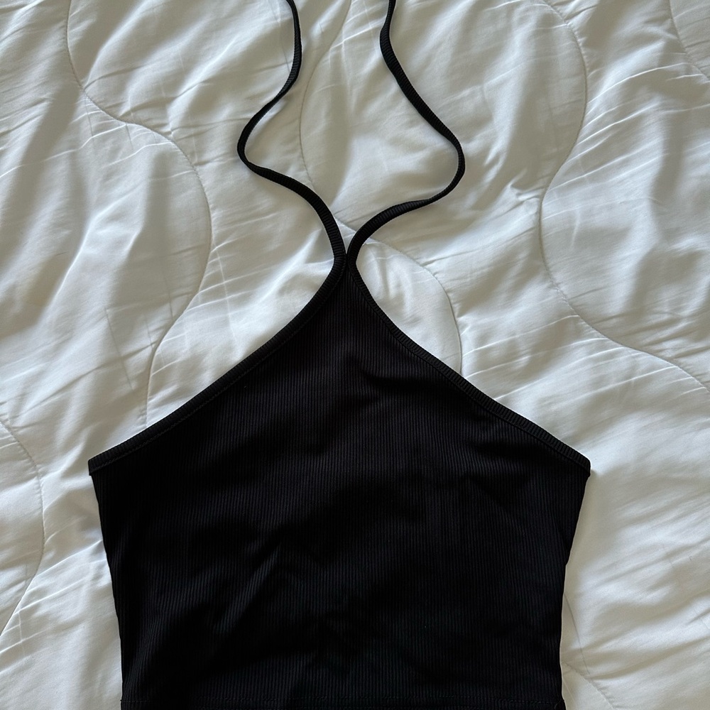 SHEIN Black Ribbed Halter Camisole